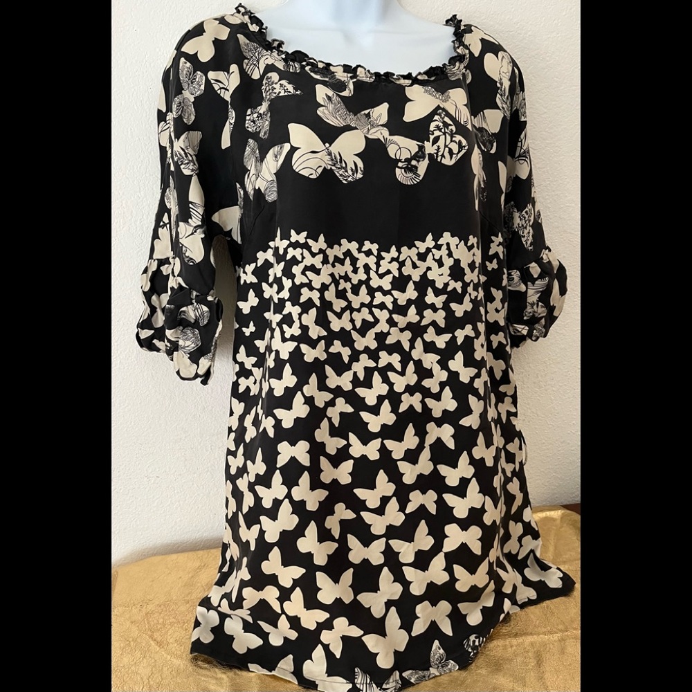 Twelve x Twelve silk beige/ black mini dress chemise style scoop neck w/tie belt